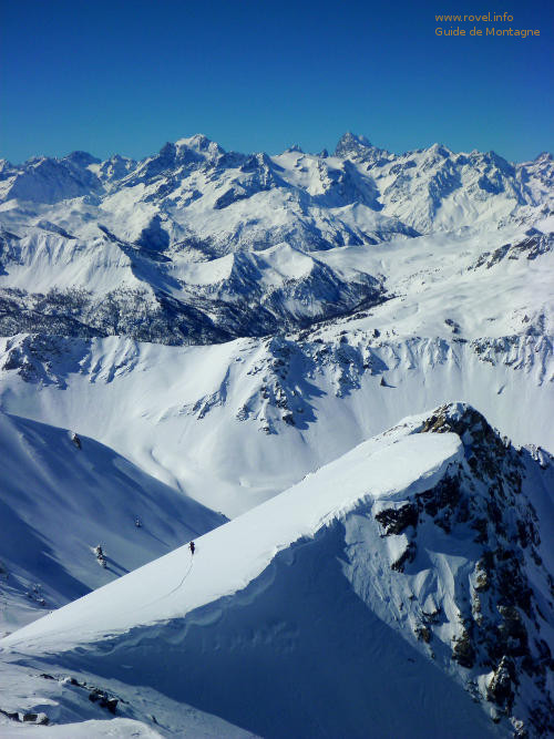 Ski de rando depuis Montgenèvre ; Arrivée aux Rochers Charniers à 3056 m